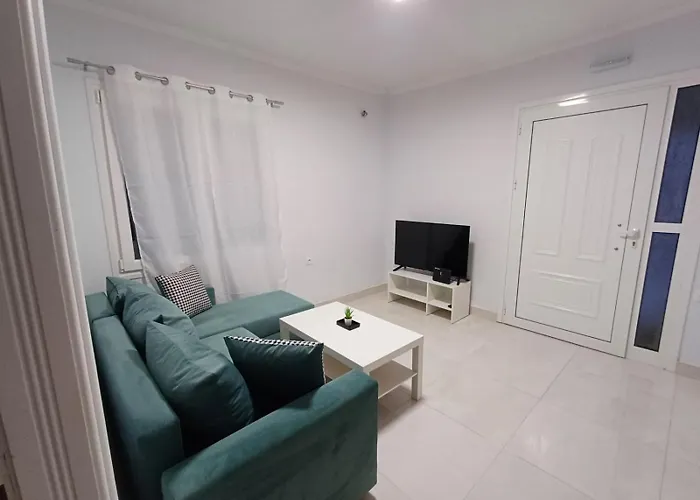 Angie's House Tatil Evi Sykia